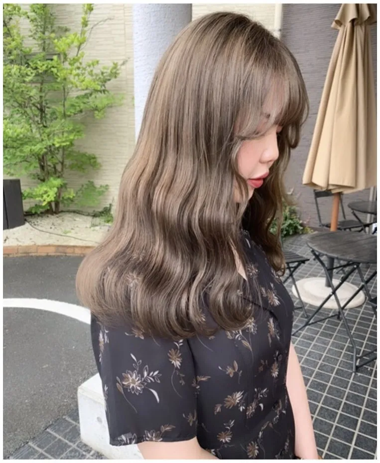 ヘーゼルベージュ