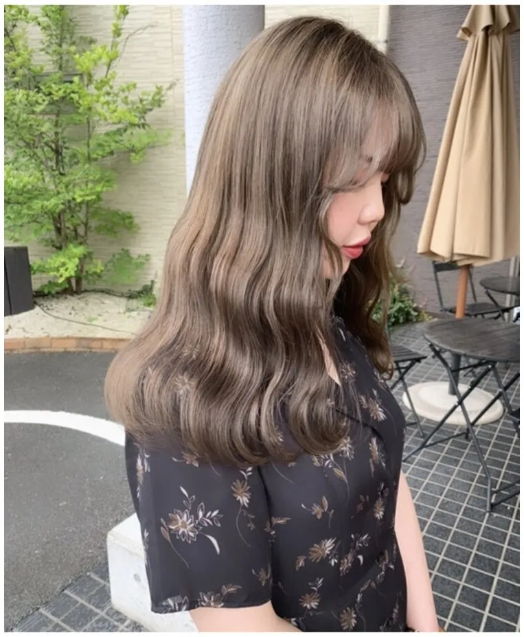 ヘーゼルベージュ